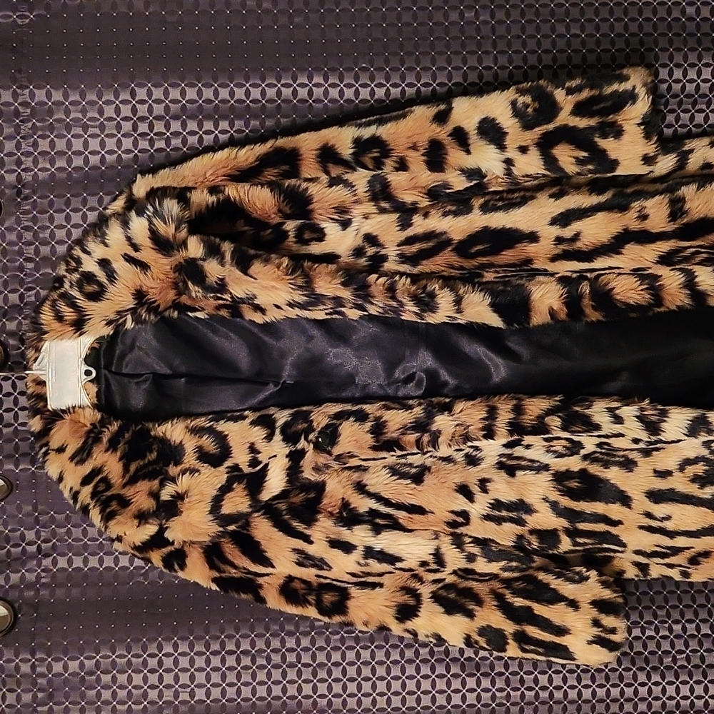 Faux fur leopard print coat